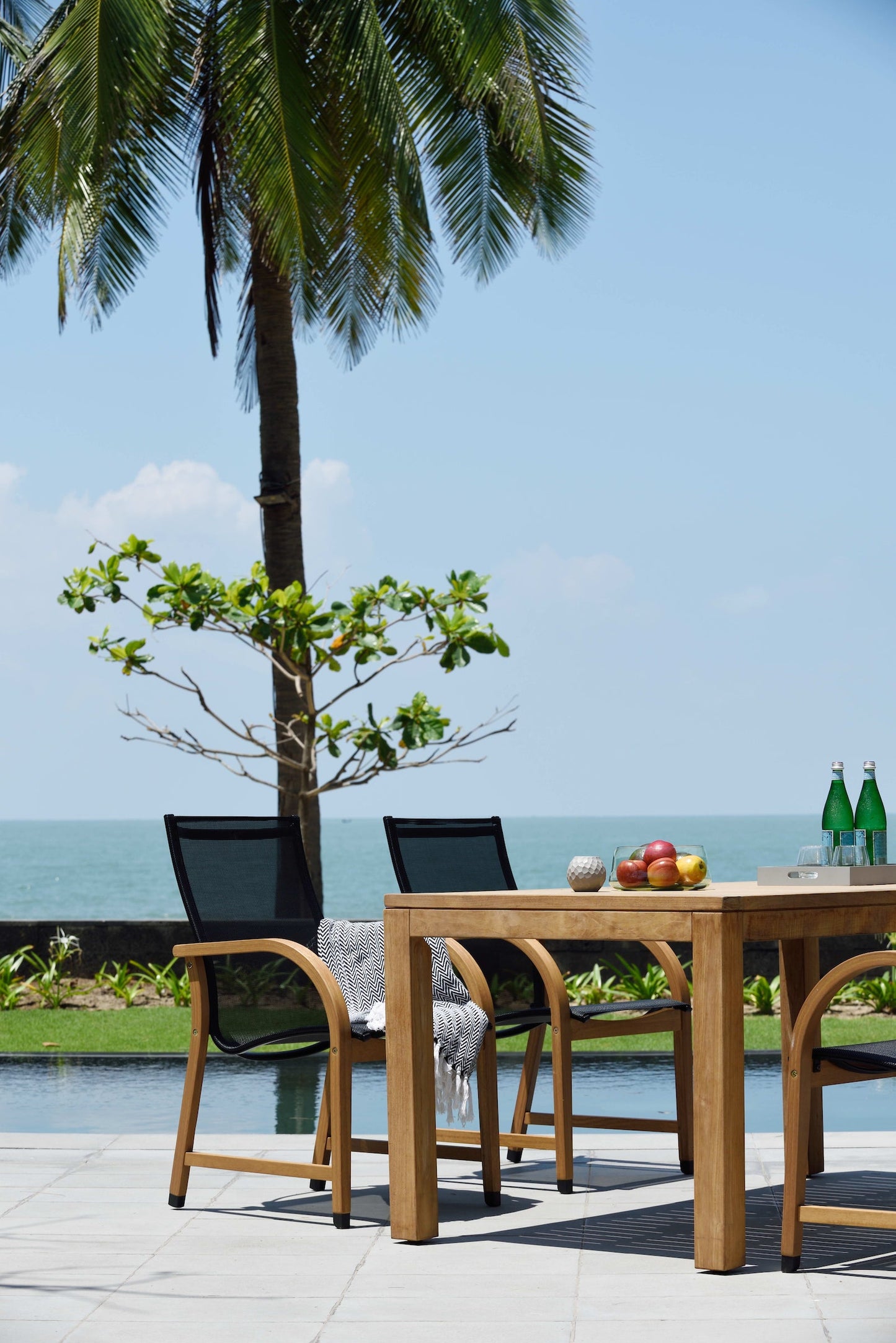 LifestyleGarden US Rinjani Teak Rectangular Table and 8 Manhattan Black Armchairs Set